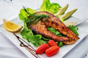 salmon for anti-inflammatory diet with vegetables